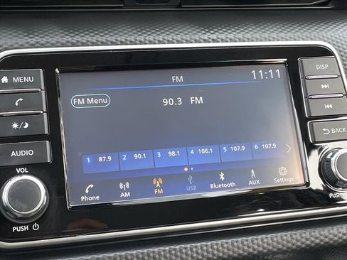 Used 2022 Nissan Kicks S image 10