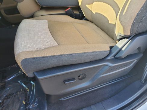 Used 2023 Ford F150 XLT AWD/4WD image 10
