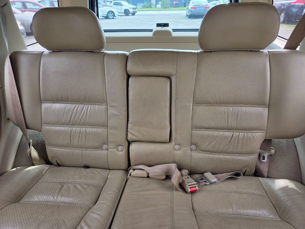 Used 2001 Nissan Pathfinder LE AWD/4WD image 27