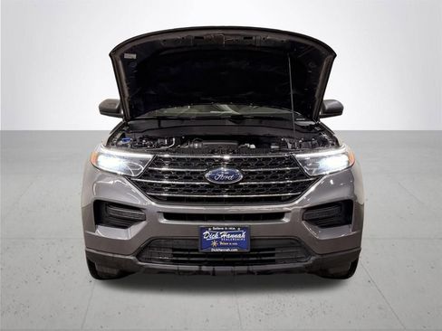 Used 2022 Ford Explorer XLT image 5