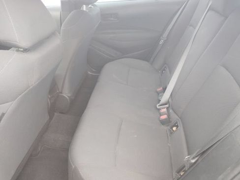Used 2022 Toyota Corolla LE FWD image 4