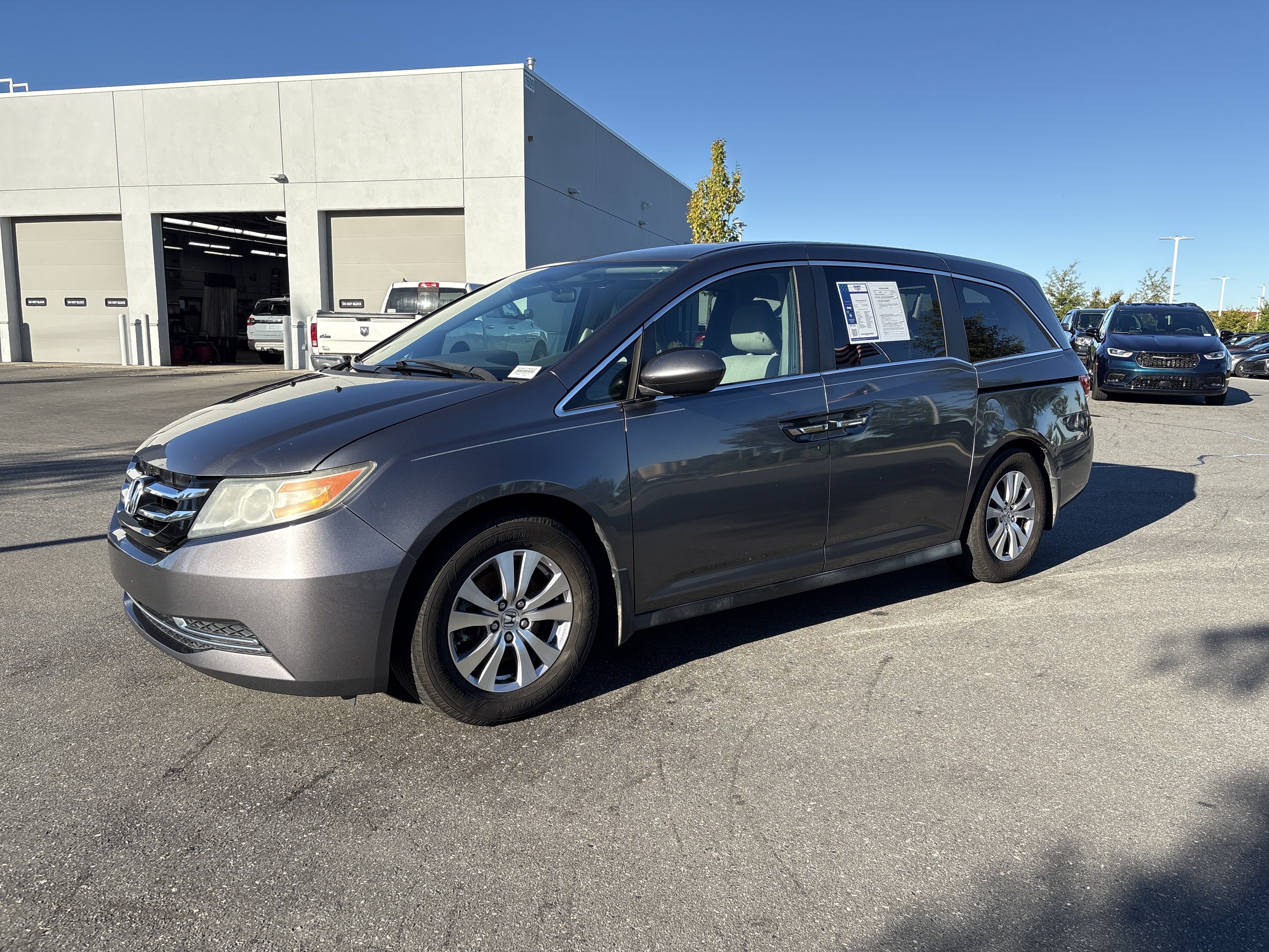 Used 2014 Honda Odyssey EX image 5