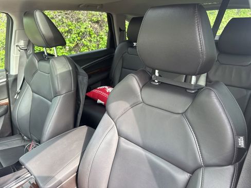 Used 2020 Acura MDX FWD image 13