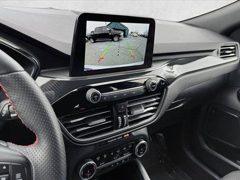 Used 2024 Ford Escape ST-Line image 14