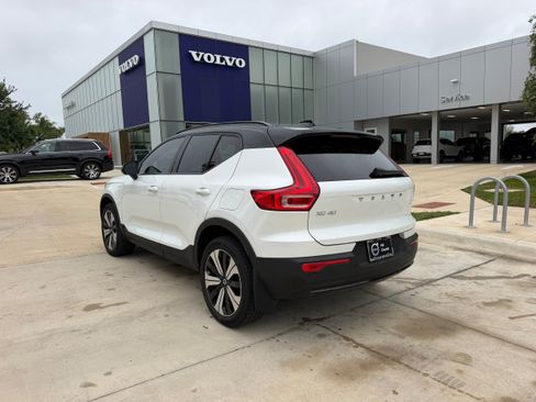 Certified 2023 Volvo XC40 Recharge Plus AWD/4WD image 4