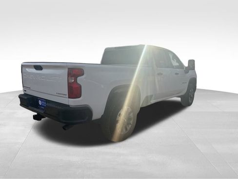 Used 2025 Chevrolet Silverado 2500 Custom w/ Custom Value Package image 8