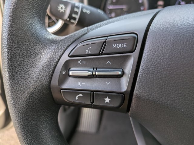 Used 2022 Hyundai Kona SEL w/ Cargo Package AWD/4WD image 11