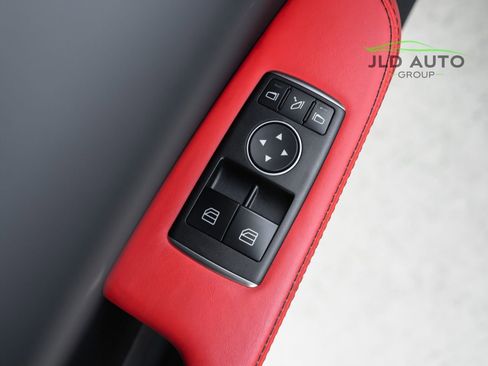 Used 2018 Mercedes-Benz AMG GT Roadster image 30