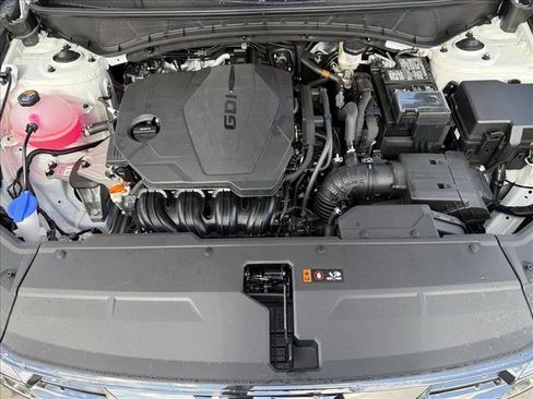 New 2026 Hyundai Tucson Limited image 16