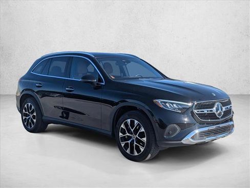 Certified 2025 Mercedes-Benz GLC 350e 4MATIC image 3