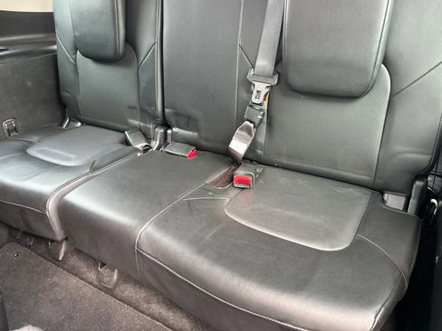 Used 2022 Nissan Armada SL w/ Captain's Chairs Package image 17