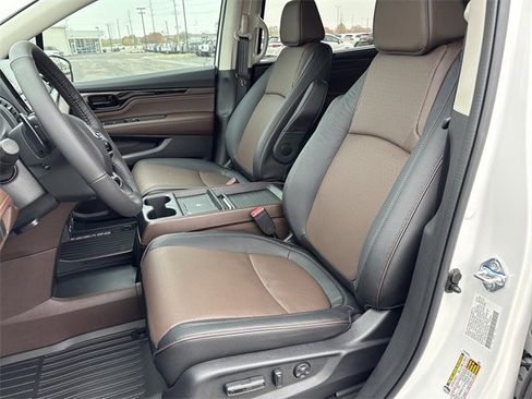 New 2026 Honda Odyssey Elite image 11