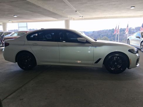 Used 2021 BMW 530e w/ M Sport Package image 6