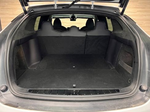 Used 2025 Tesla Model X image 20