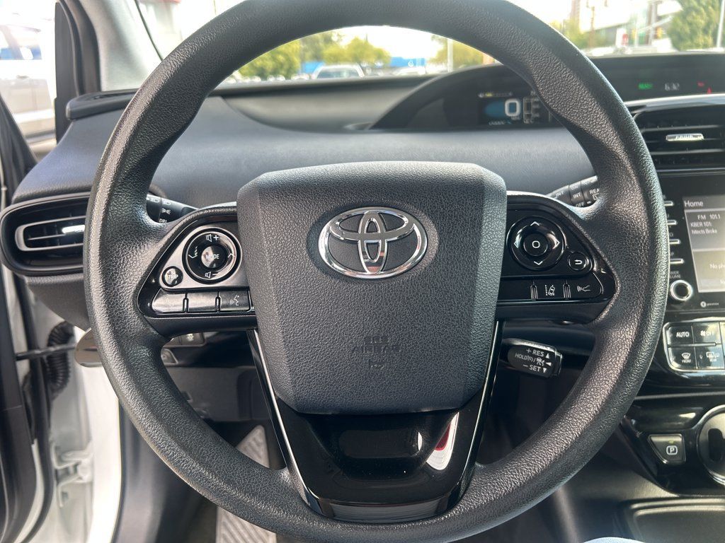 Used 2022 Toyota Prius LE FWD image 17