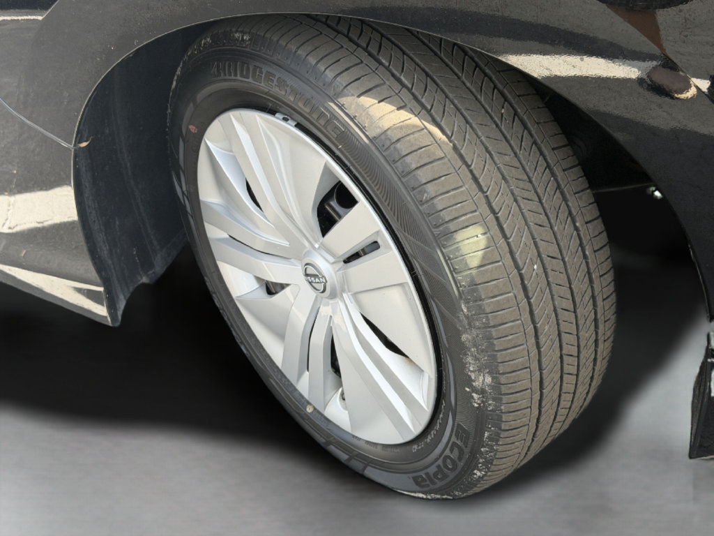 Certified 2025 Nissan Leaf S FWD image 45
