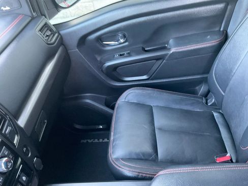 Used 2021 Nissan Titan PRO-4X w/ Pro-4x Convenience Package AWD/4WD image 21