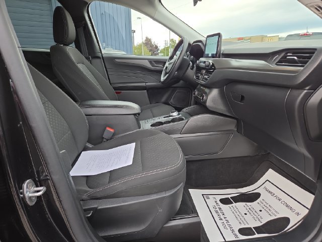 Used 2025 Ford Escape Active AWD/4WD image 36