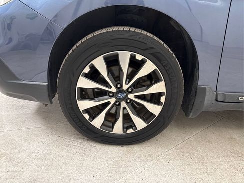 Used 2017 Subaru Outback 3.6R Limited w/ Popular Package #5 image 13