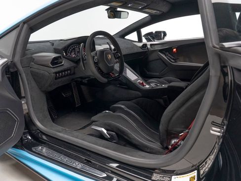 Used 2022 Lamborghini Huracan STO RWD image 14