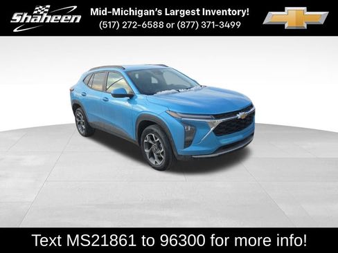 Certified 2025 Chevrolet Trax LT image 1