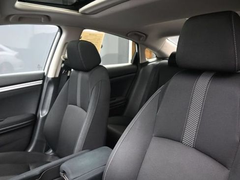 Used 2018 Honda Civic EX image 4