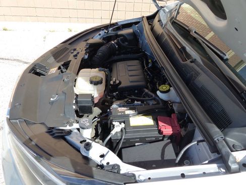 Used 2021 Buick Encore Preferred w/ Safety Package AWD/4WD image 17