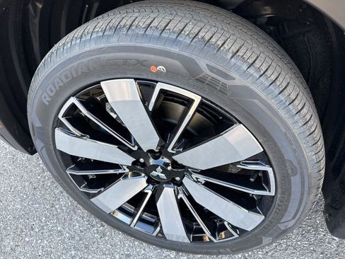 New 2026 Mitsubishi Outlander SE image 9