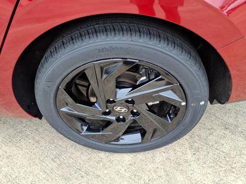 New 2026 Hyundai Elantra Sport FWD image 21