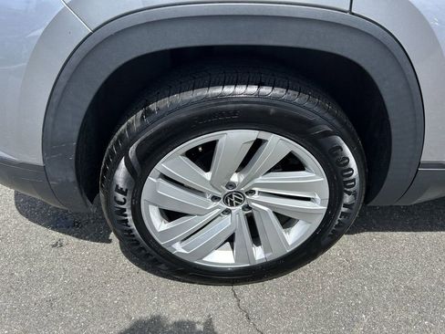 Used 2020 Volkswagen Atlas Cross Sport SE w/ Panoramic Sunroof Package AWD/4WD image 12