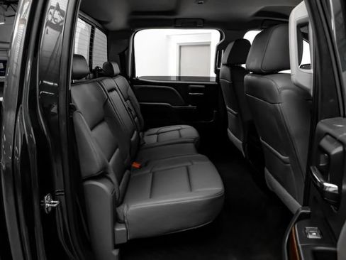 Used 2018 GMC Sierra 1500 SLT AWD/4WD image 46
