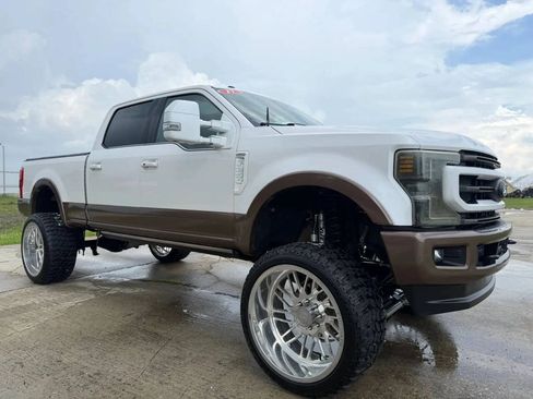 Used 2017 Ford F250 King Ranch w/ King Ranch Ultimate Package AWD/4WD image 1
