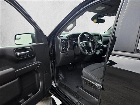 Used 2025 Chevrolet Silverado 1500 Custom Trail Boss w/ Turbomax Blackout Package AWD/4WD image 21