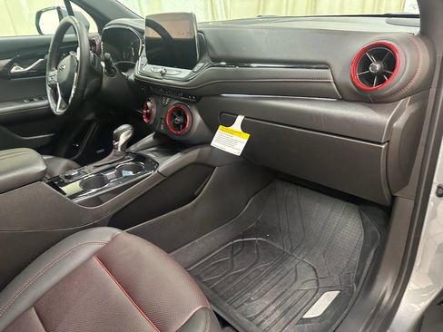 Certified 2025 Chevrolet Blazer RS w/ Enhanced Convenience Package image 28