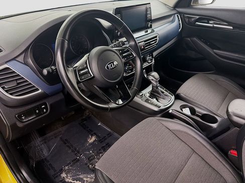 Used 2021 Kia Seltos S image 9