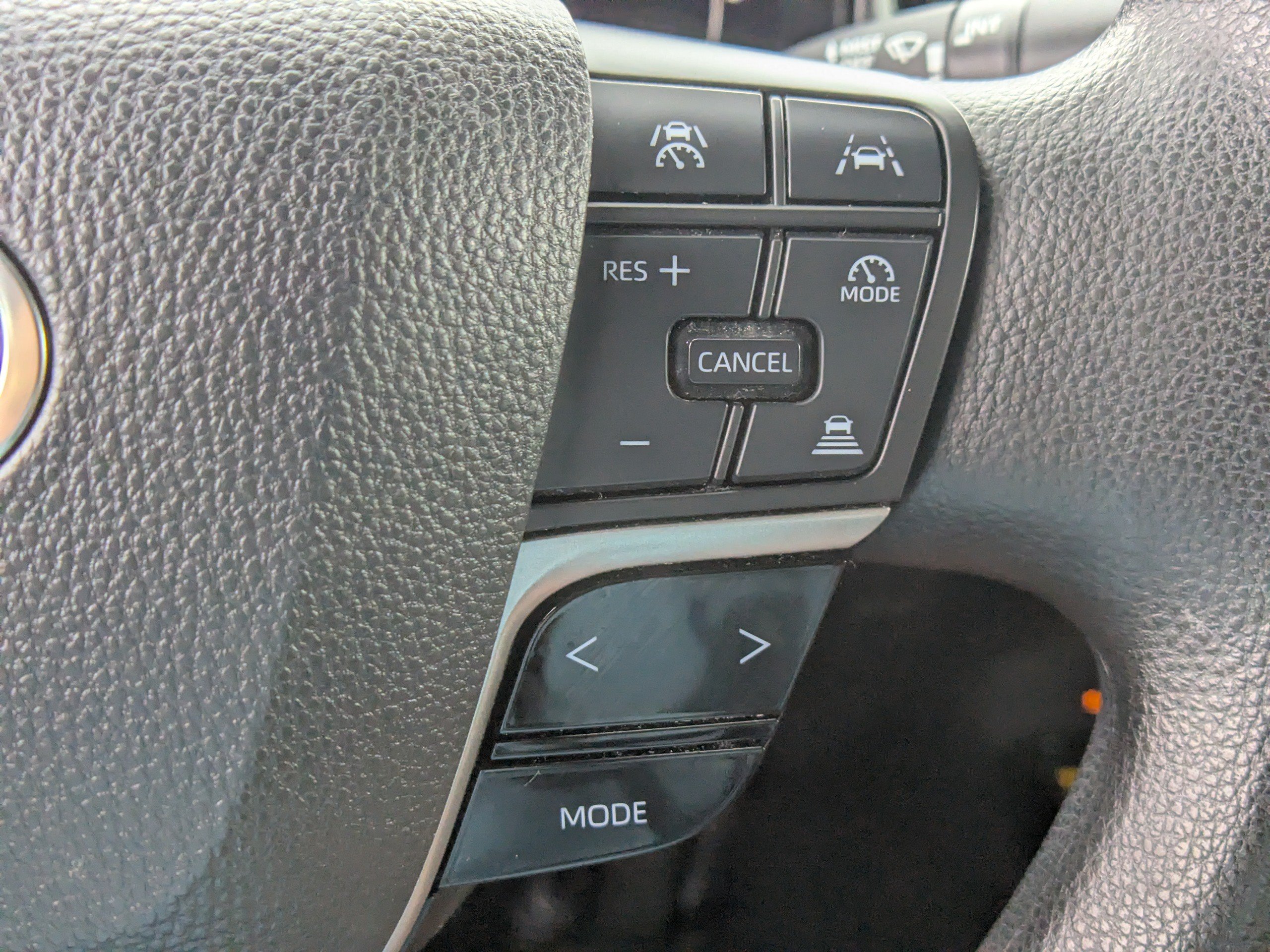 Used 2025 Toyota Camry LE FWD image 24