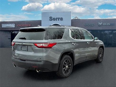 Used 2019 Chevrolet Traverse LT w/ LPO, Blackout Package image 6