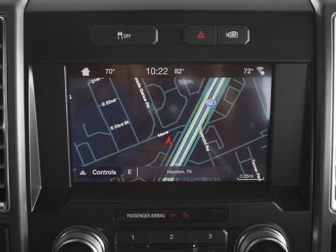 Used 2016 Ford F150 Lariat image 17