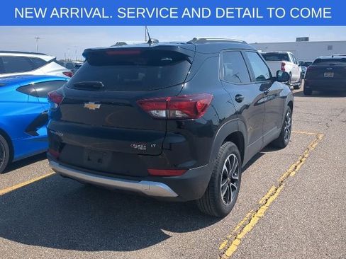 Used 2024 Chevrolet TrailBlazer LT w/ LT Cold Weather Package image 8