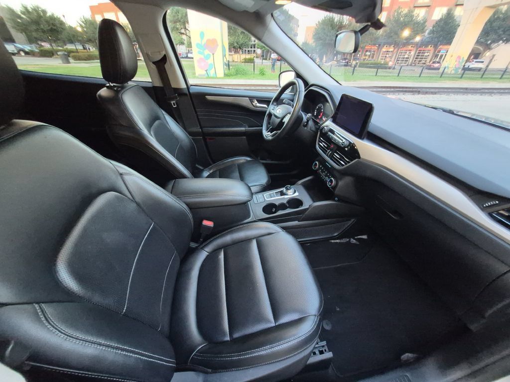 Used 2021 Ford Escape SEL AWD/4WD image 19