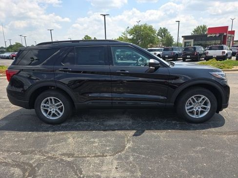 New 2026 Ford Explorer Active AWD/4WD image 6