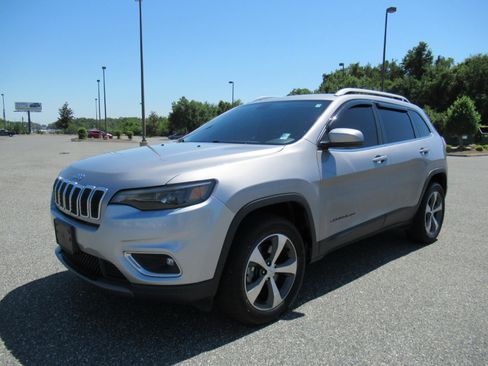 Used 2020 Jeep Cherokee Limited AWD/4WD image 3