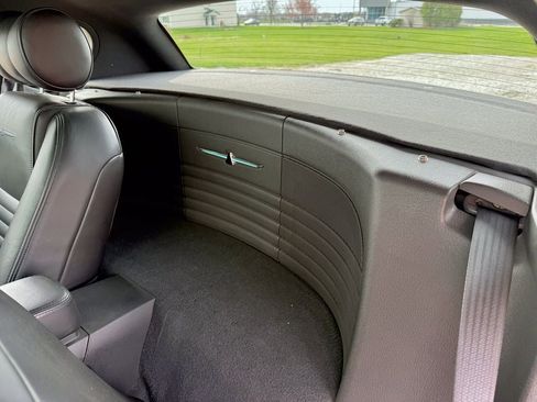 Used 2002 Ford Thunderbird RWD image 12