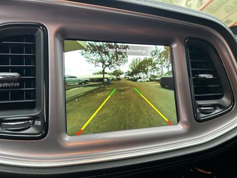 Used 2022 Dodge Challenger R/T w/ Plus Package image 9