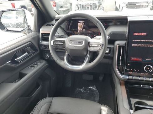 New 2026 GMC Yukon XL Denali w/ Sun & Power Step Package AWD/4WD image 13