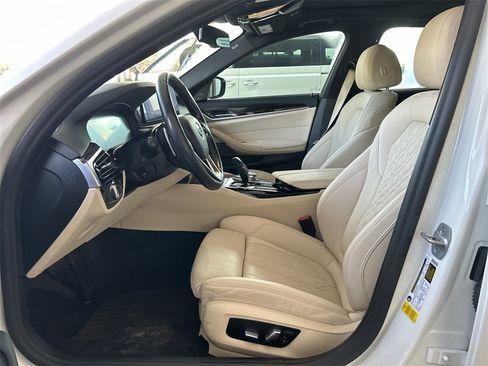 Used 2021 BMW 540i 540i w/ Premium Package image 10
