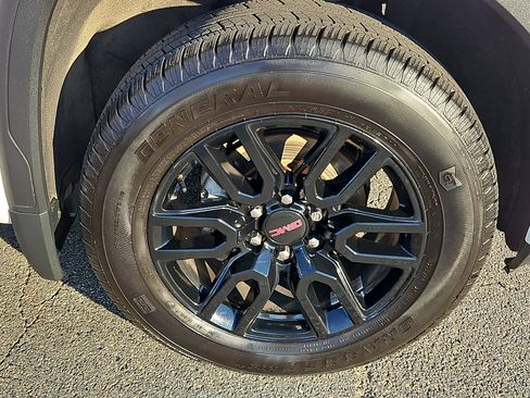 Certified 2021 GMC Sierra 1500 Elevation w/ Driver Alert Package I AWD/4WD image 8