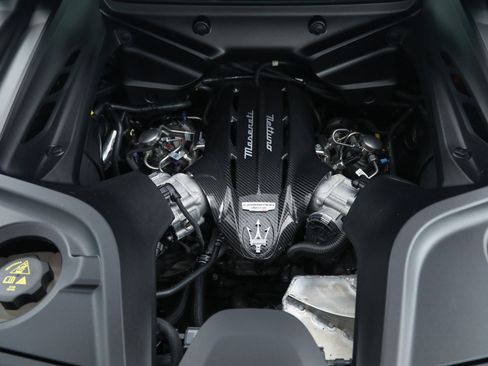 Used 2025 Maserati MC20 Coupe RWD image 56