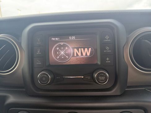 Used 2021 Jeep Wrangler Sport AWD/4WD image 16