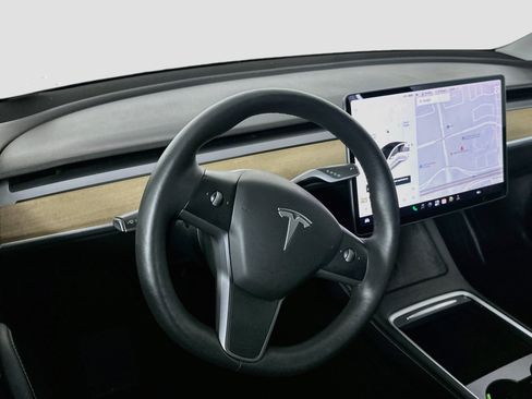 Used 2021 Tesla Model 3 Standard Range Plus RWD image 17